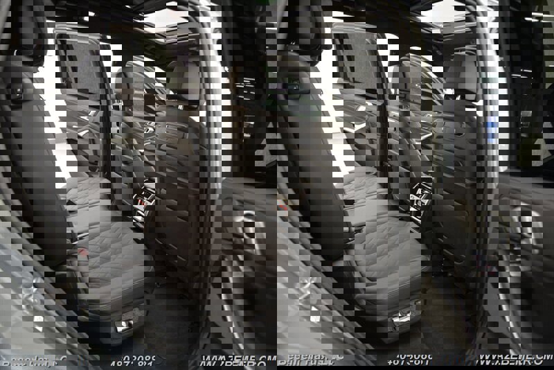 Used 2023 BMW X7 M60i w/ Climate Comfort Package image 23