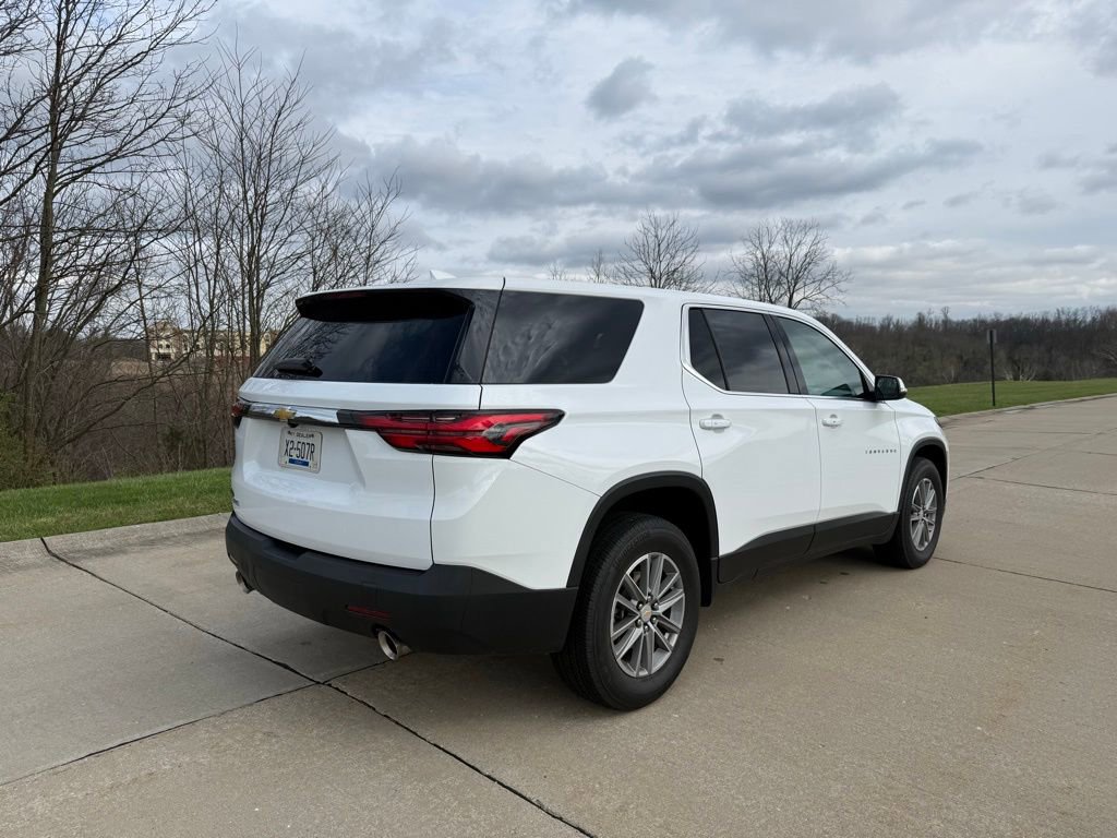 Used 2023 Chevrolet Traverse LS w/ Safety Package image 3