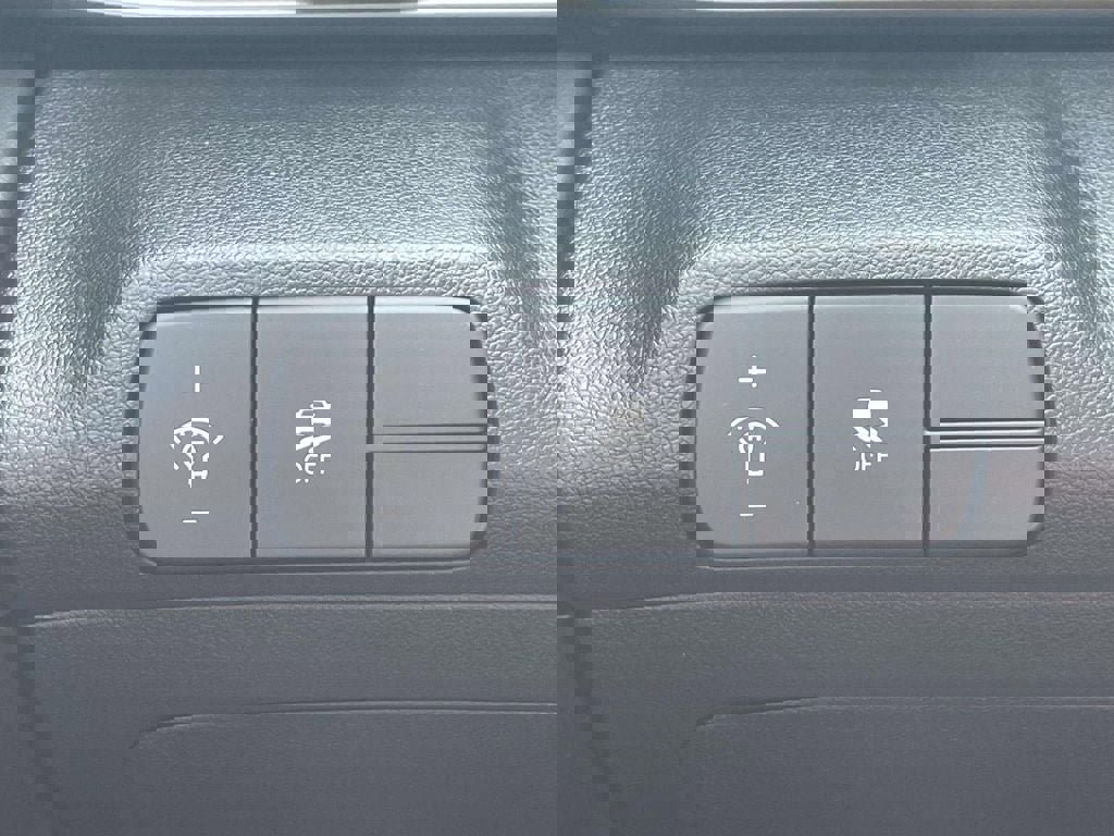 New 2026 Hyundai Elantra Sport image 17