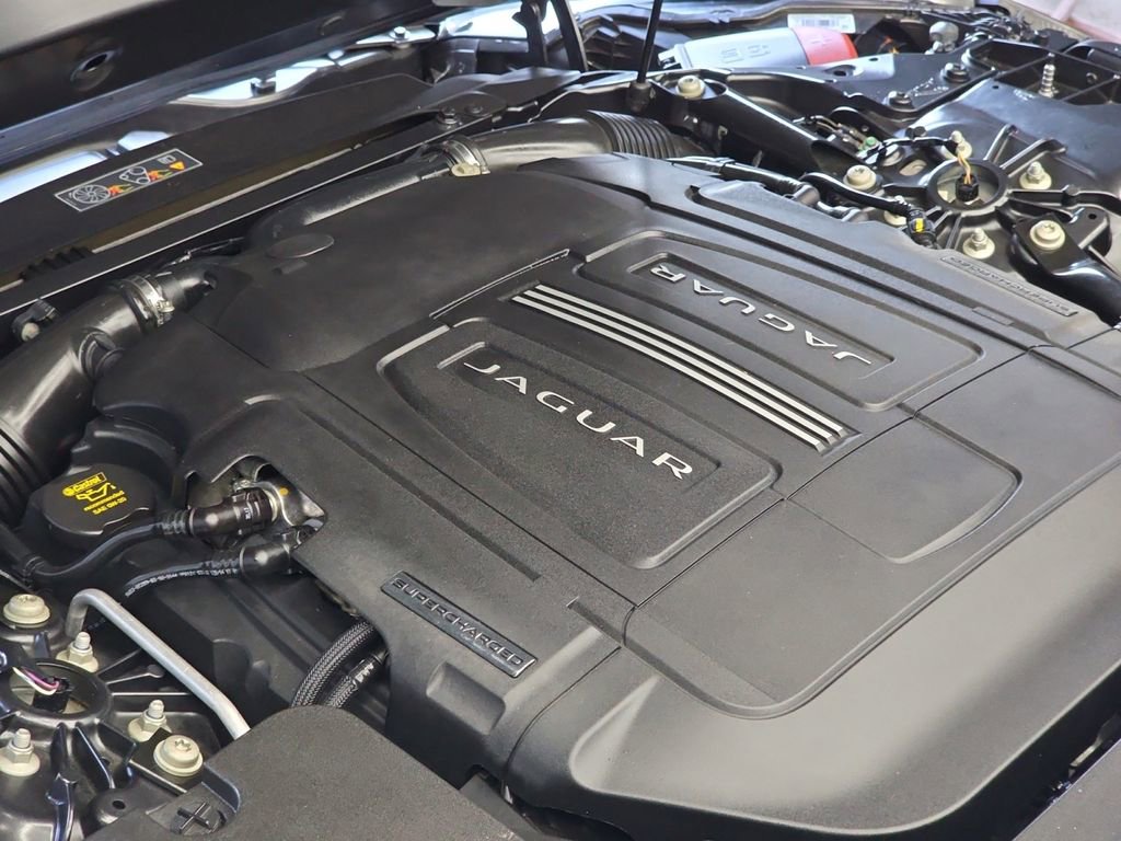 Used 2015 Jaguar F-TYPE S image 13