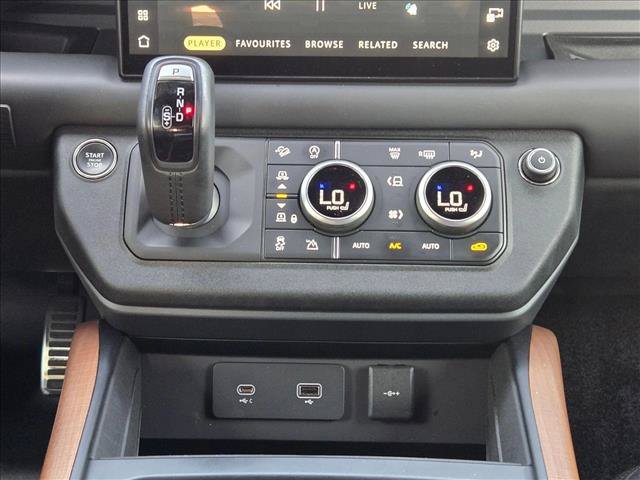 Used 2024 Land Rover Defender 110 X AWD/4WD image 12