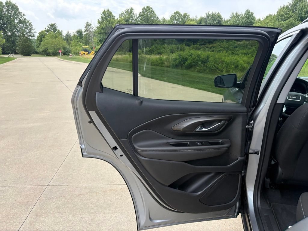 Used 2023 GMC Terrain SLE w/ Driver Convenience Package FWD image 40