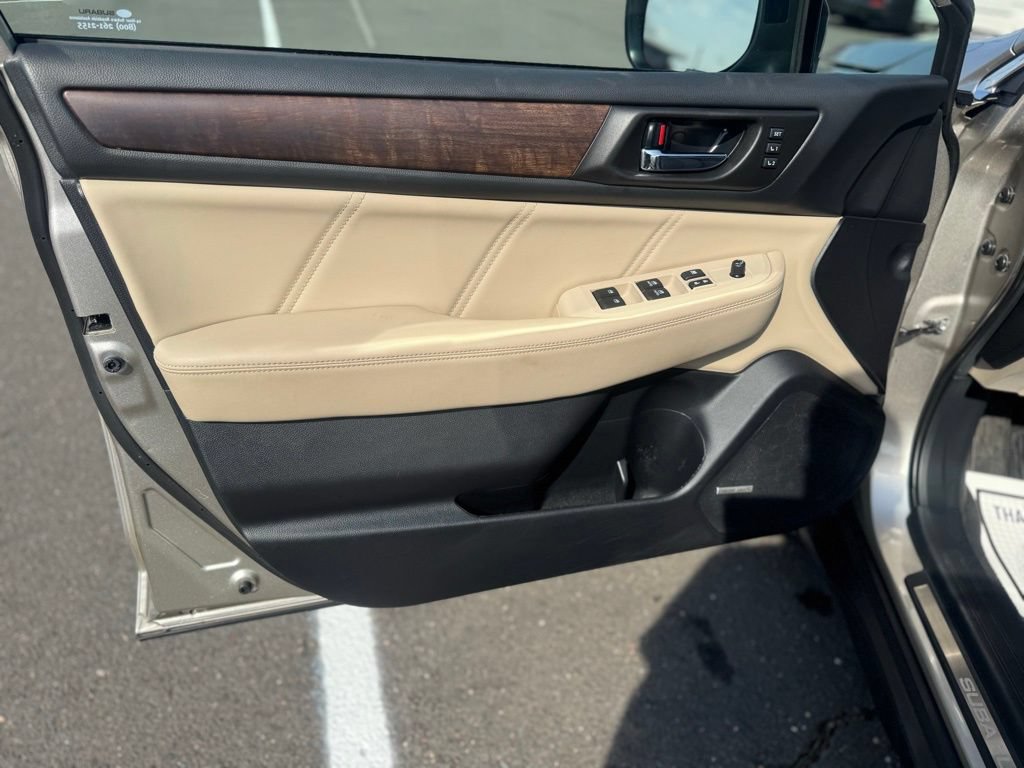 Used 2018 Subaru Outback 3.6R Limited AWD/4WD image 23