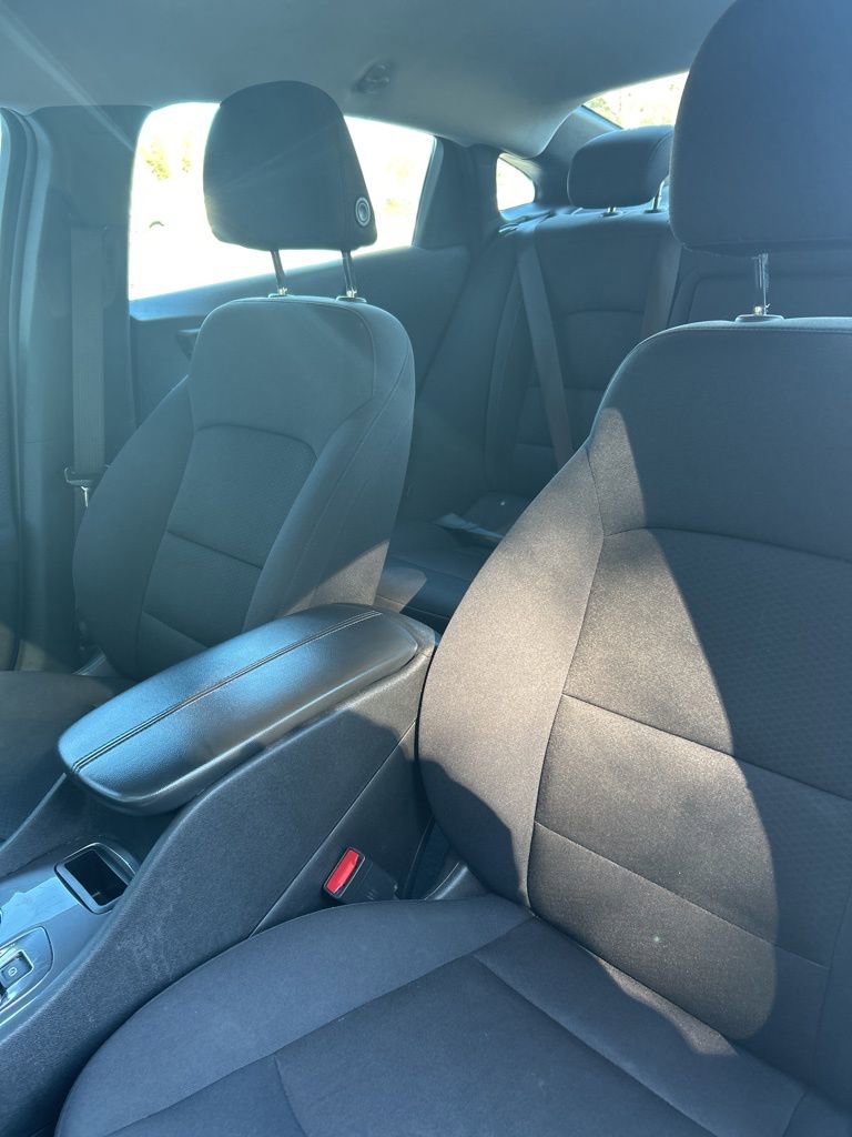 Used 2023 Chevrolet Malibu LT image 22