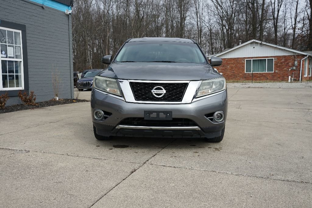 Used 2015 Nissan Pathfinder S image 2