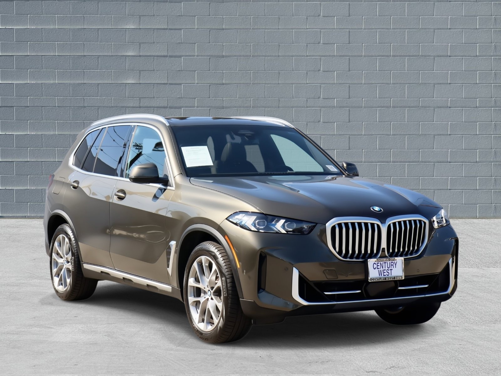 Used 2025 BMW X5 xDrive40i w/ Premium Package