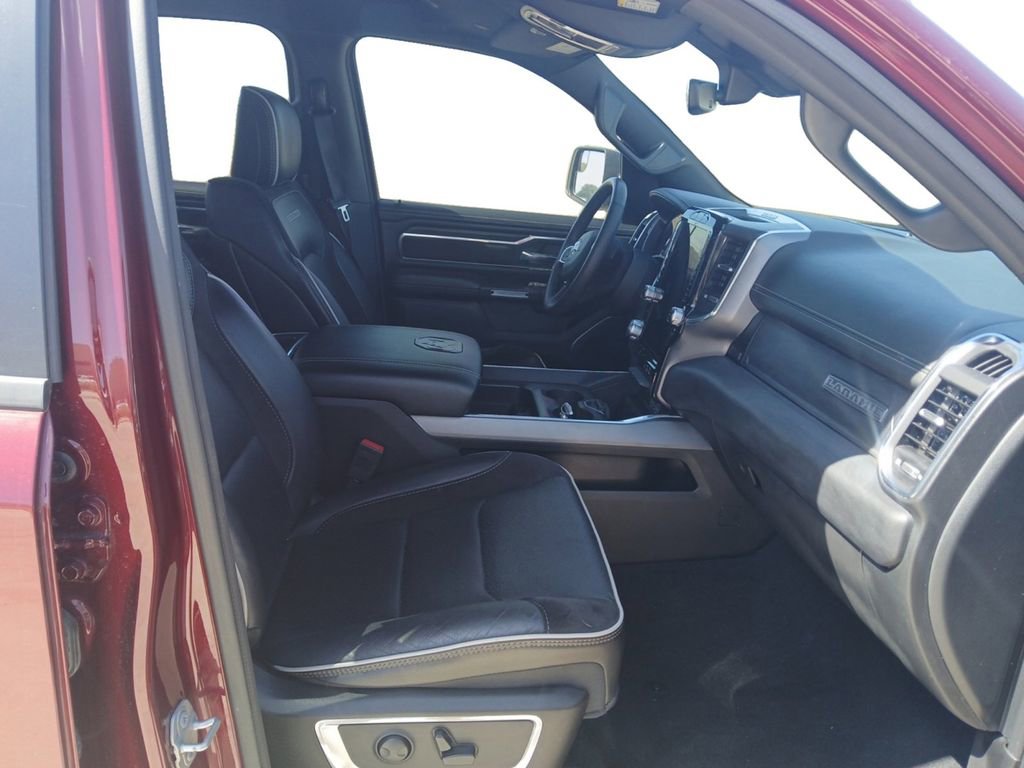 Used 2025 RAM 1500 Laramie image 16
