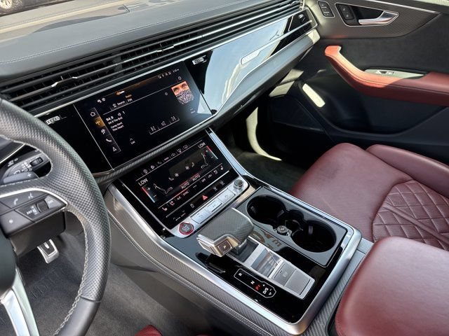 Used 2024 Audi SQ8 Prestige AWD/4WD image 33