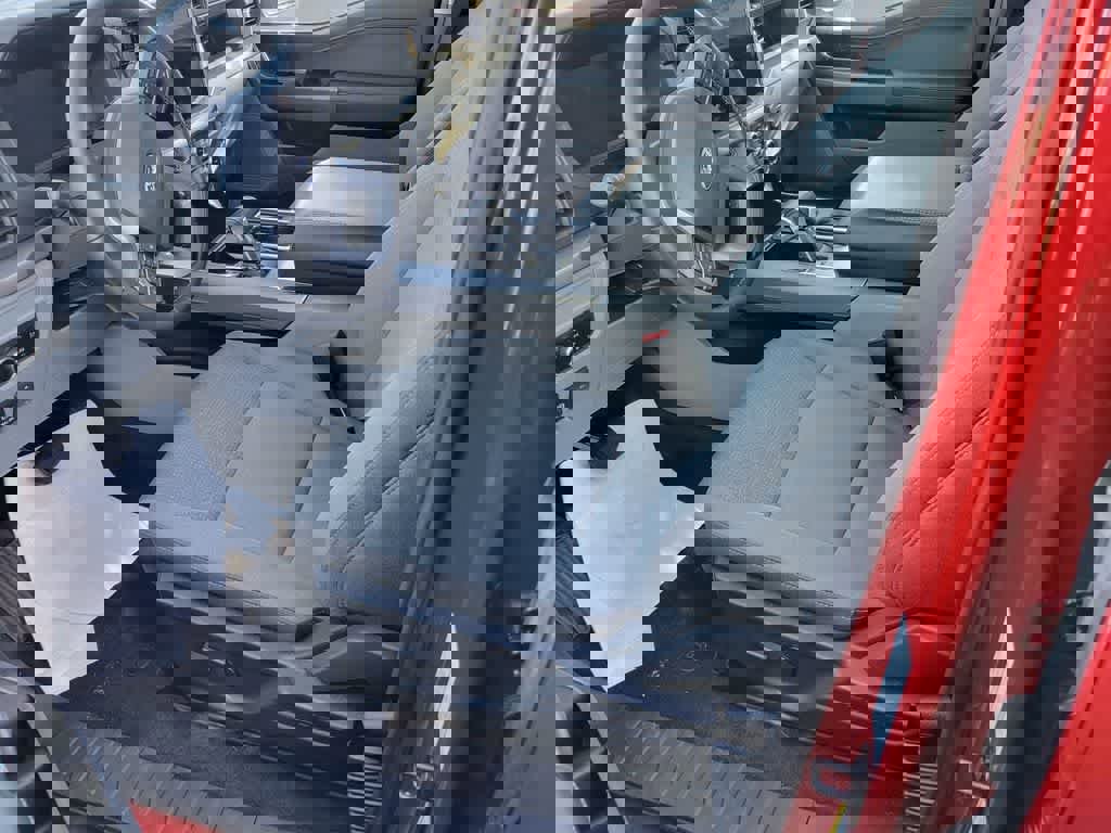 Used 2025 Ford F150 Lightning XLT image 4