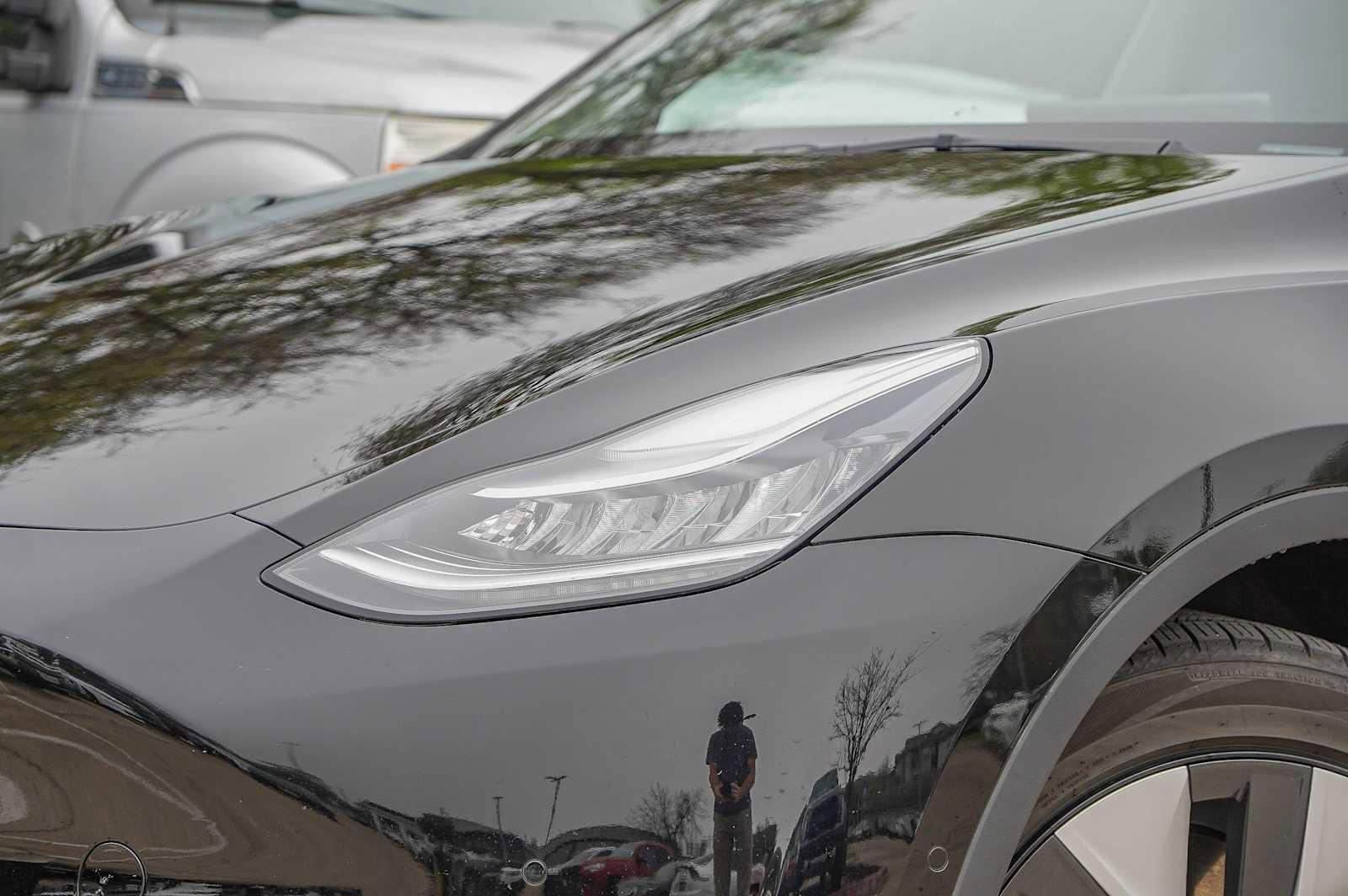 Used 2021 Tesla Model Y Long Range image 3