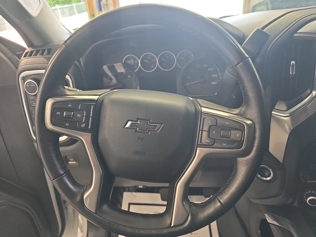 Used 2021 Chevrolet Silverado 1500 LT Trail Boss w/ LPO, Dark Essentials Package AWD/4WD image 14