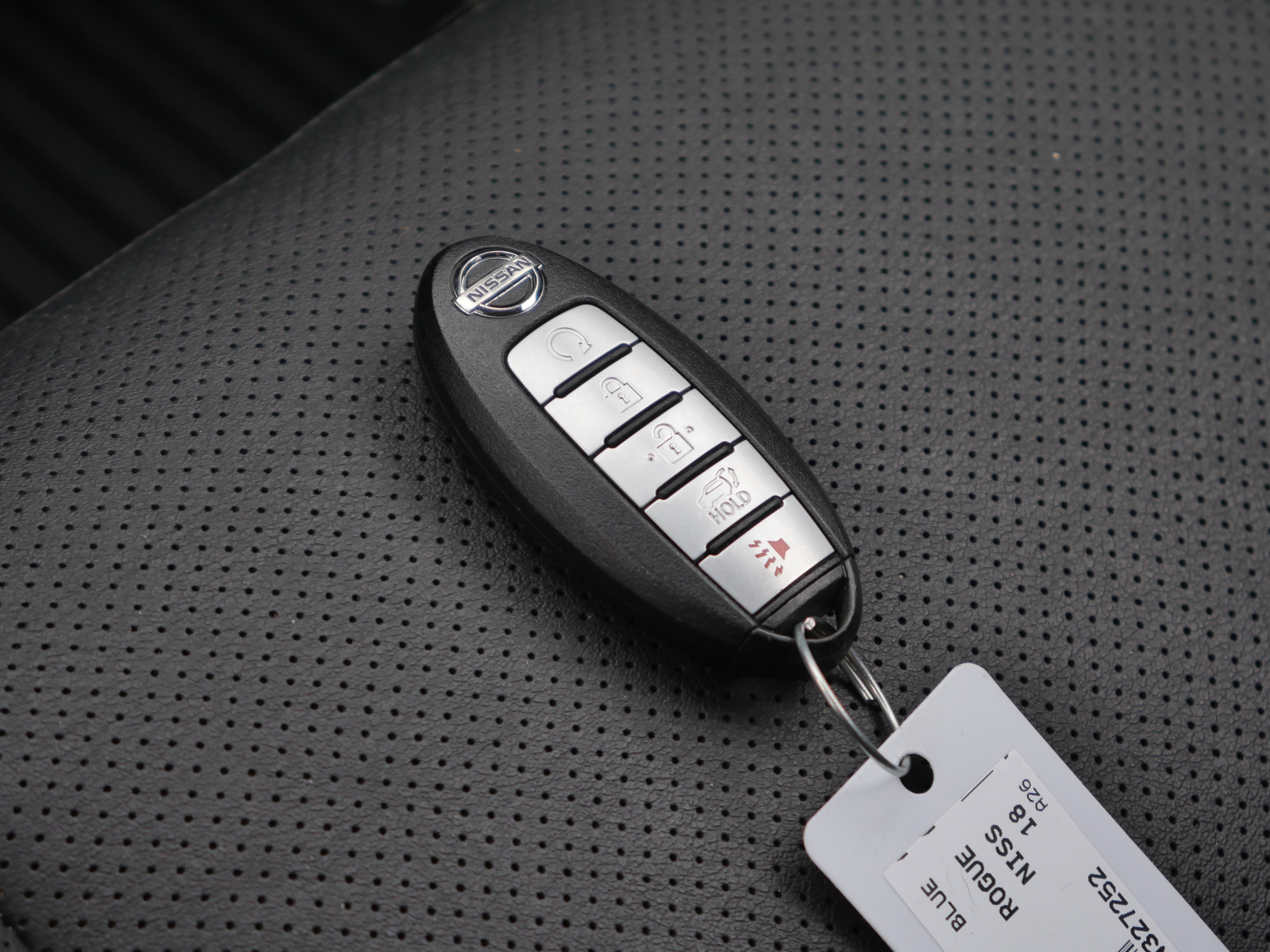 Used 2018 Nissan Rogue SL w/ Premium Package image 35