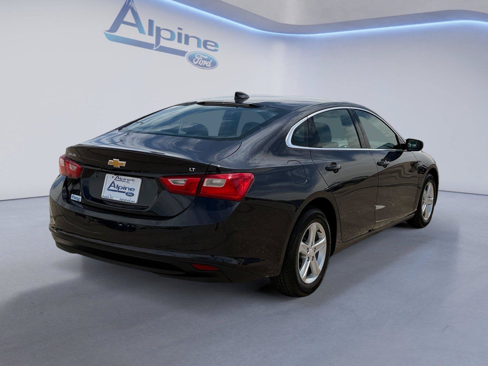 Used 2023 Chevrolet Malibu LT w/ Driver Confidence Package FWD image 7
