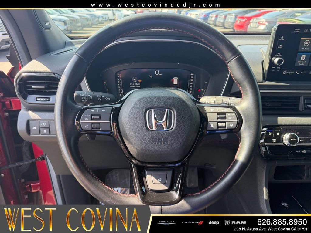 Used 2025 Honda Pilot Black Edition image 21