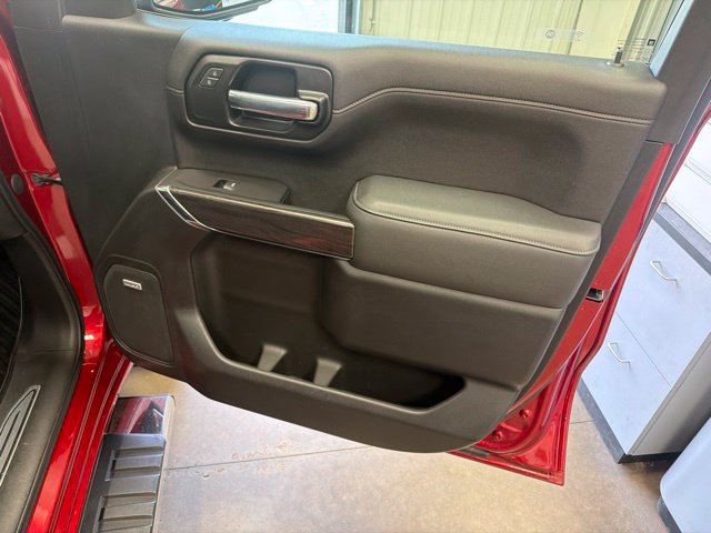 Used 2021 Chevrolet Silverado 1500 LTZ w/ LTZ Premium Package AWD/4WD image 28