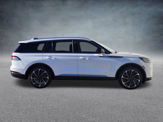 New 2026 Lincoln Aviator Reserve image 8