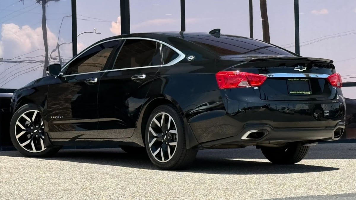 Used 2016 Chevrolet Impala LTZ FWD image 7