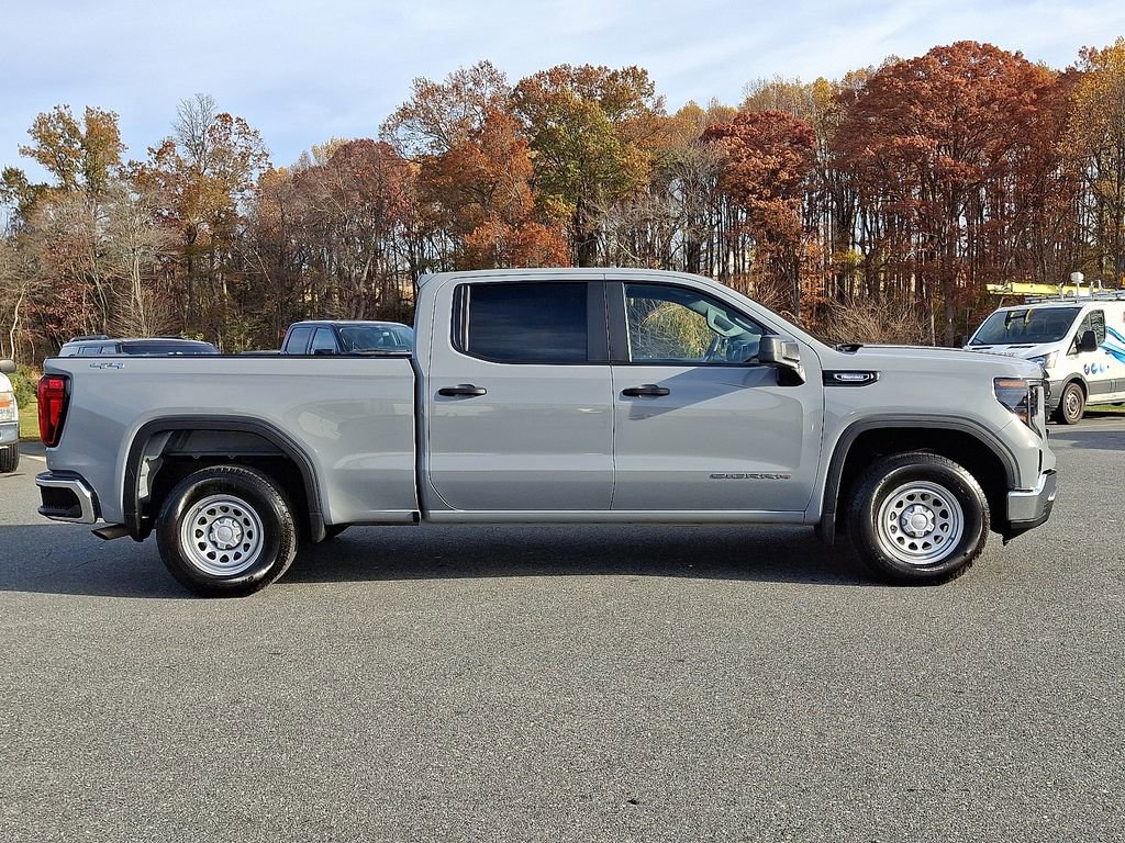 Used 2025 GMC Sierra 1500 Pro w/ Pro Value Package image 7