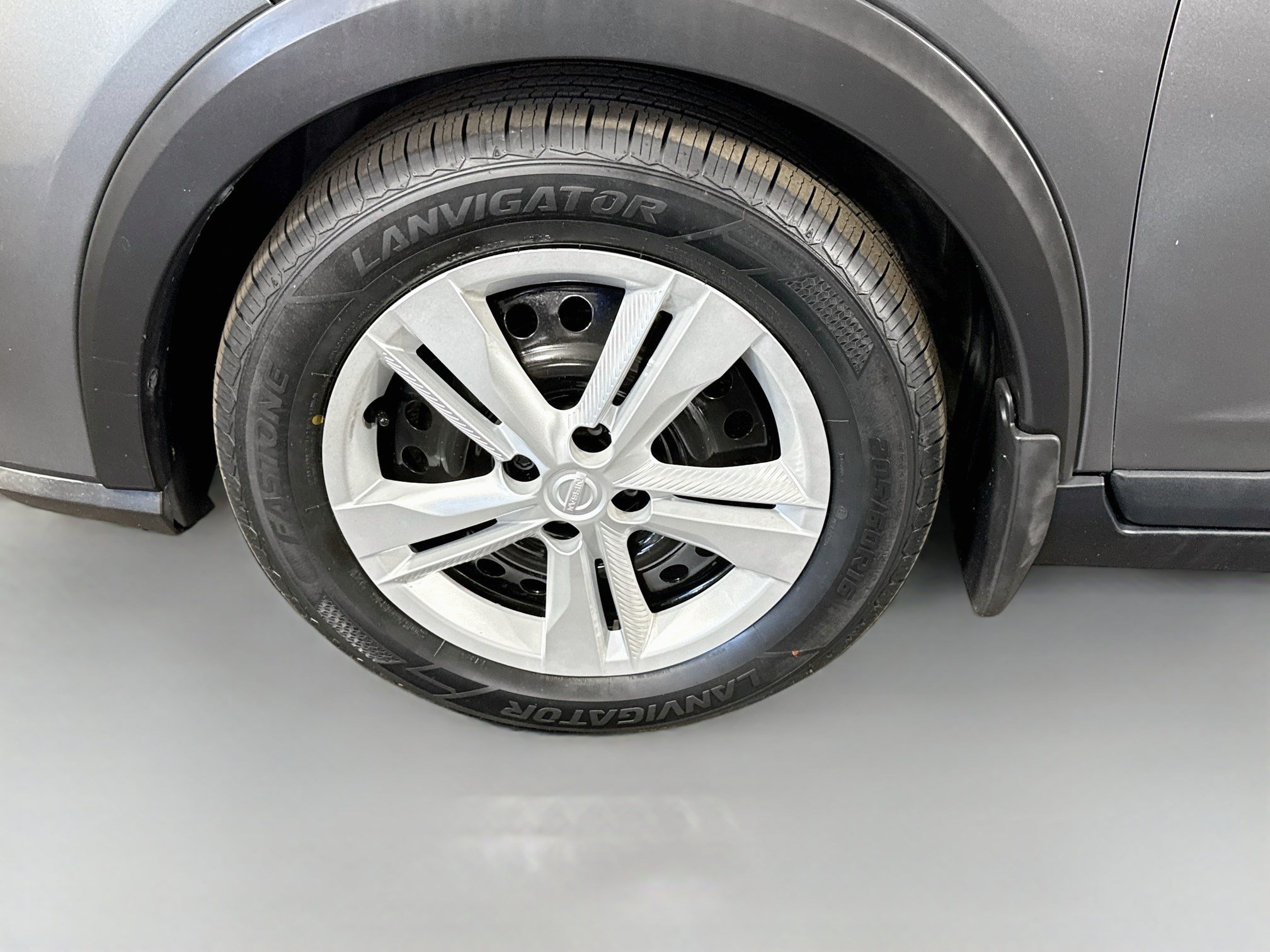 Used 2021 Nissan Kicks S FWD image 38