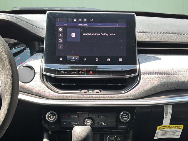 Used 2024 Jeep Compass Sport image 23