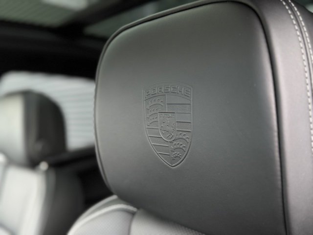 New 2026 Porsche Macan Turbo image 31