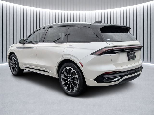 New 2026 Lincoln Nautilus Reserve image 5