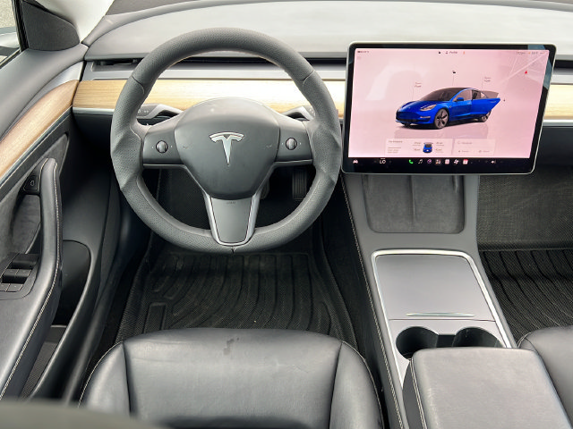 Used 2023 Tesla Model 3 Standard Range RWD image 11