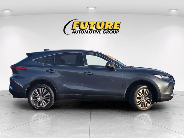 Certified 2022 Toyota Venza Limited AWD/4WD image 4