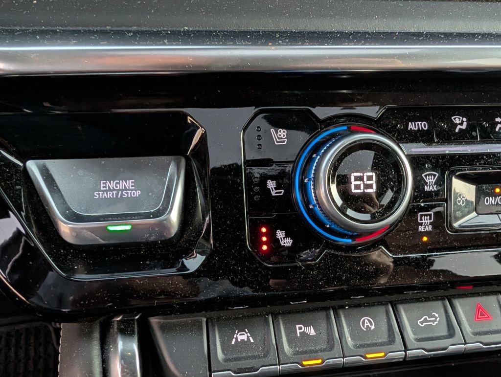 Used 2023 GMC Sierra 1500 Denali Ultimate image 23