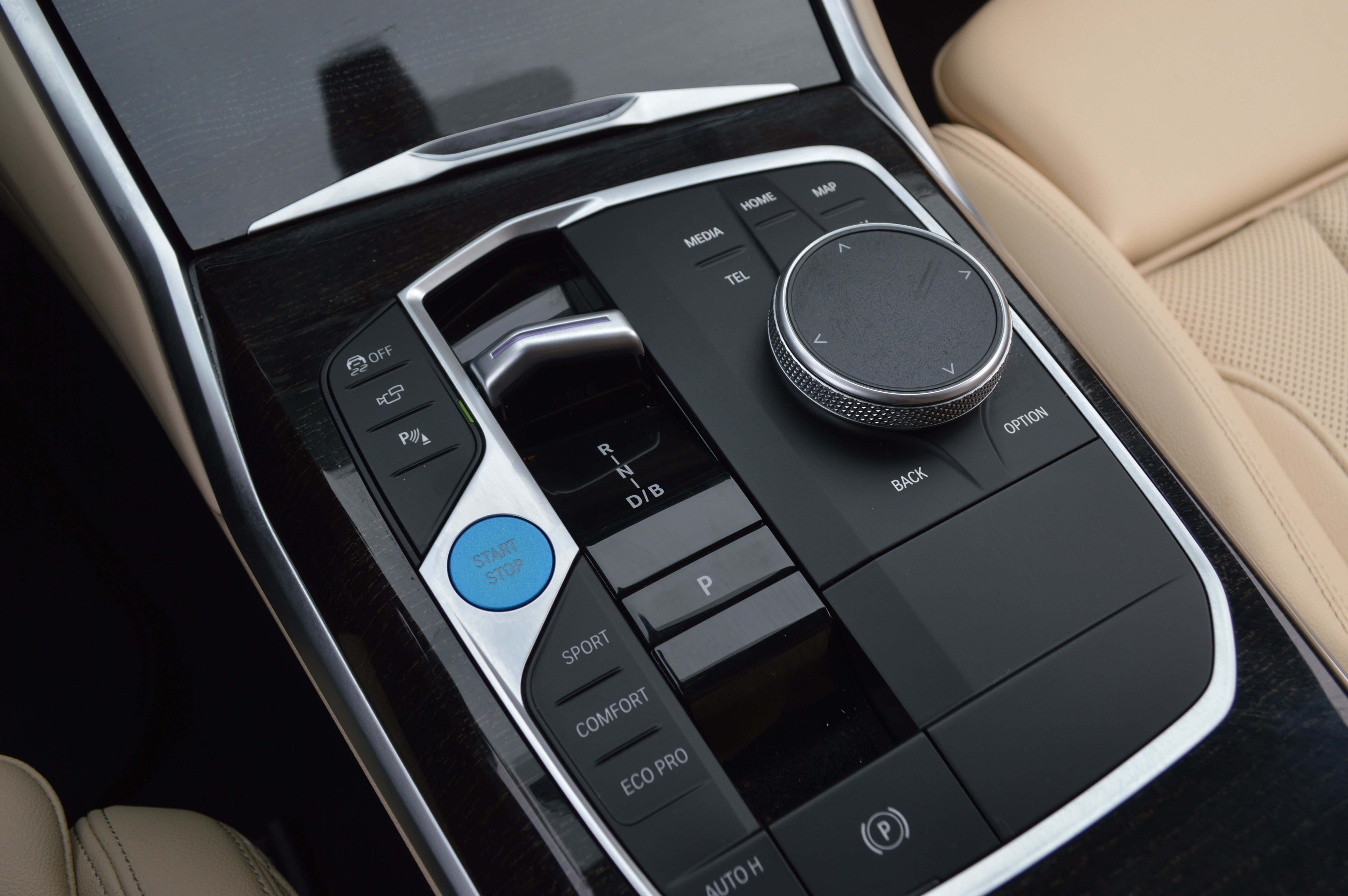 Certified 2024 BMW i4 eDrive35 w/ Convenience Package RWD image 24