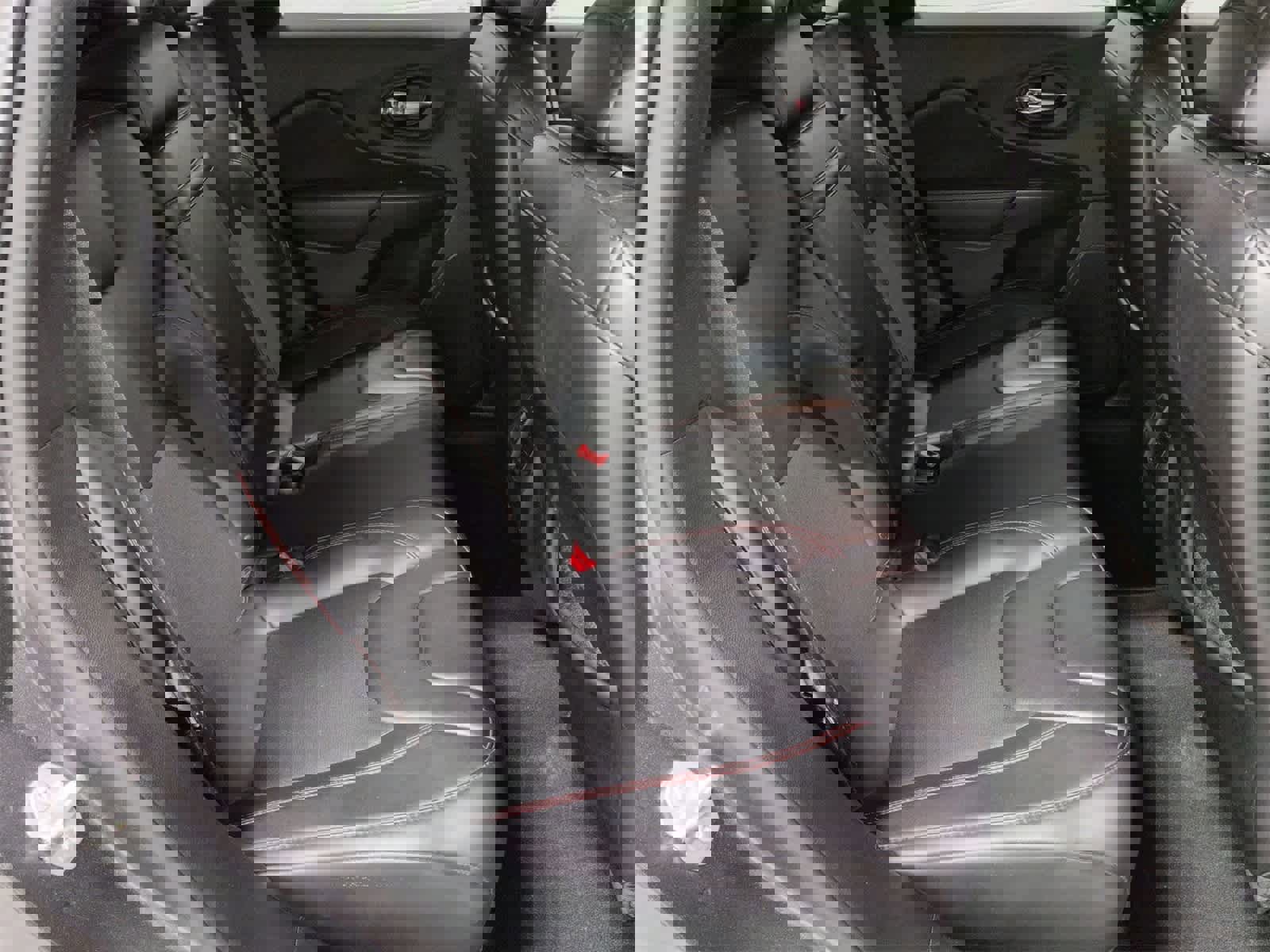 Certified 2019 Jeep Cherokee Trailhawk w/ Cold Weather Group image 21