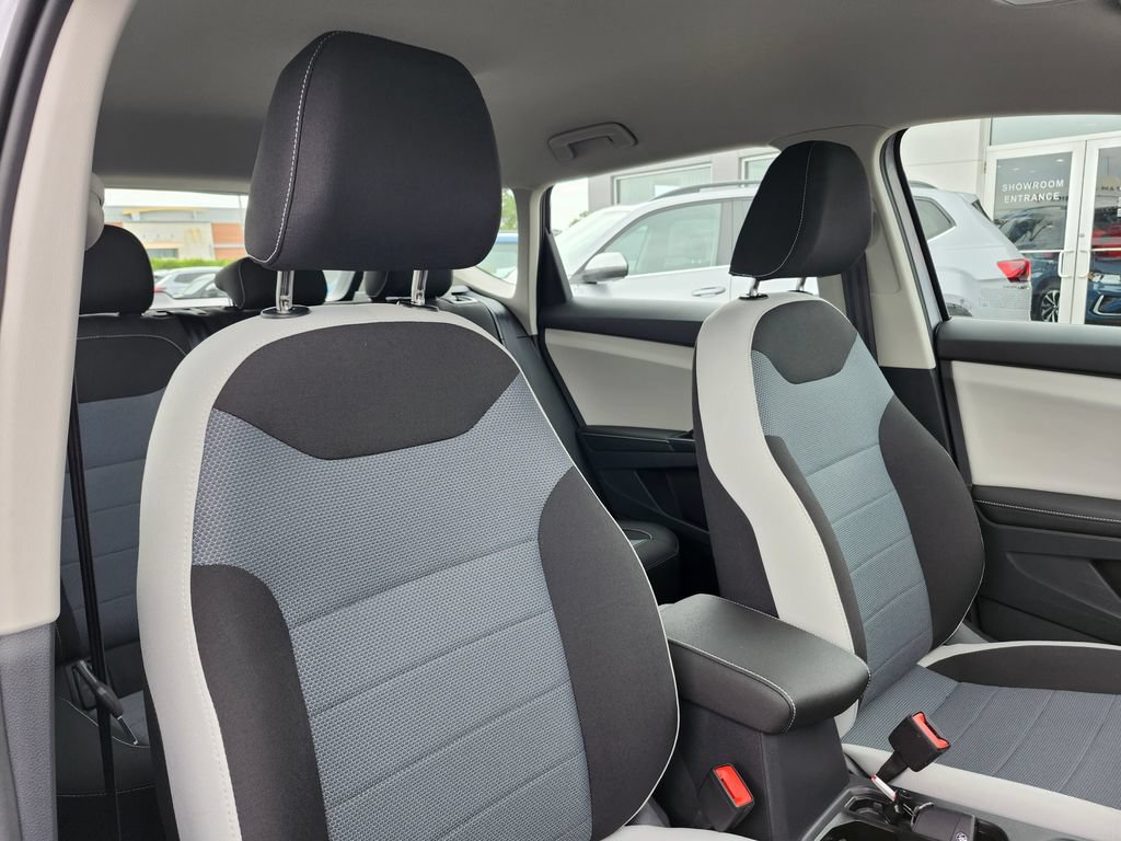 Certified 2025 Volkswagen Taos S AWD/4WD image 16