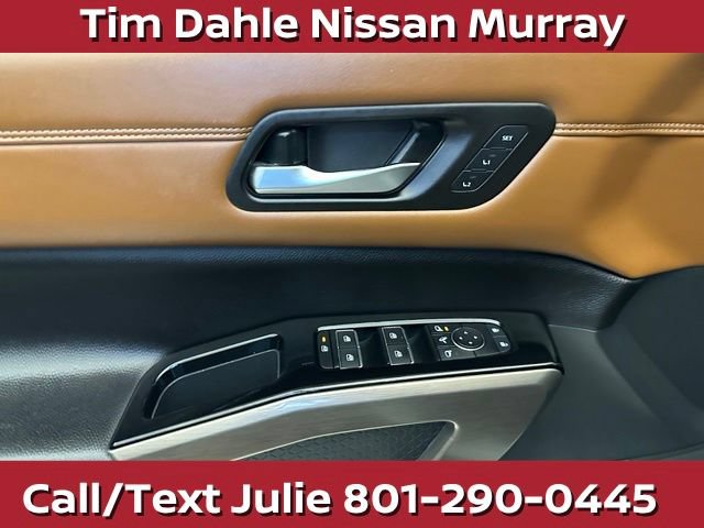 Used 2024 Nissan Pathfinder Platinum AWD/4WD image 22