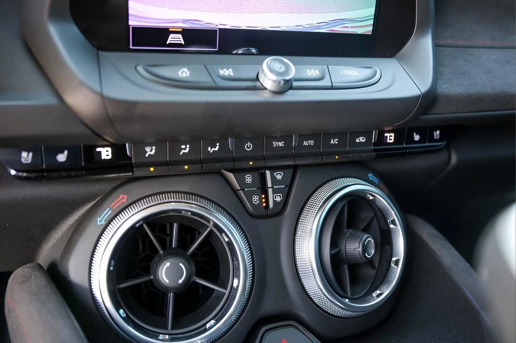 Used 2021 Chevrolet Camaro ZL1 image 17