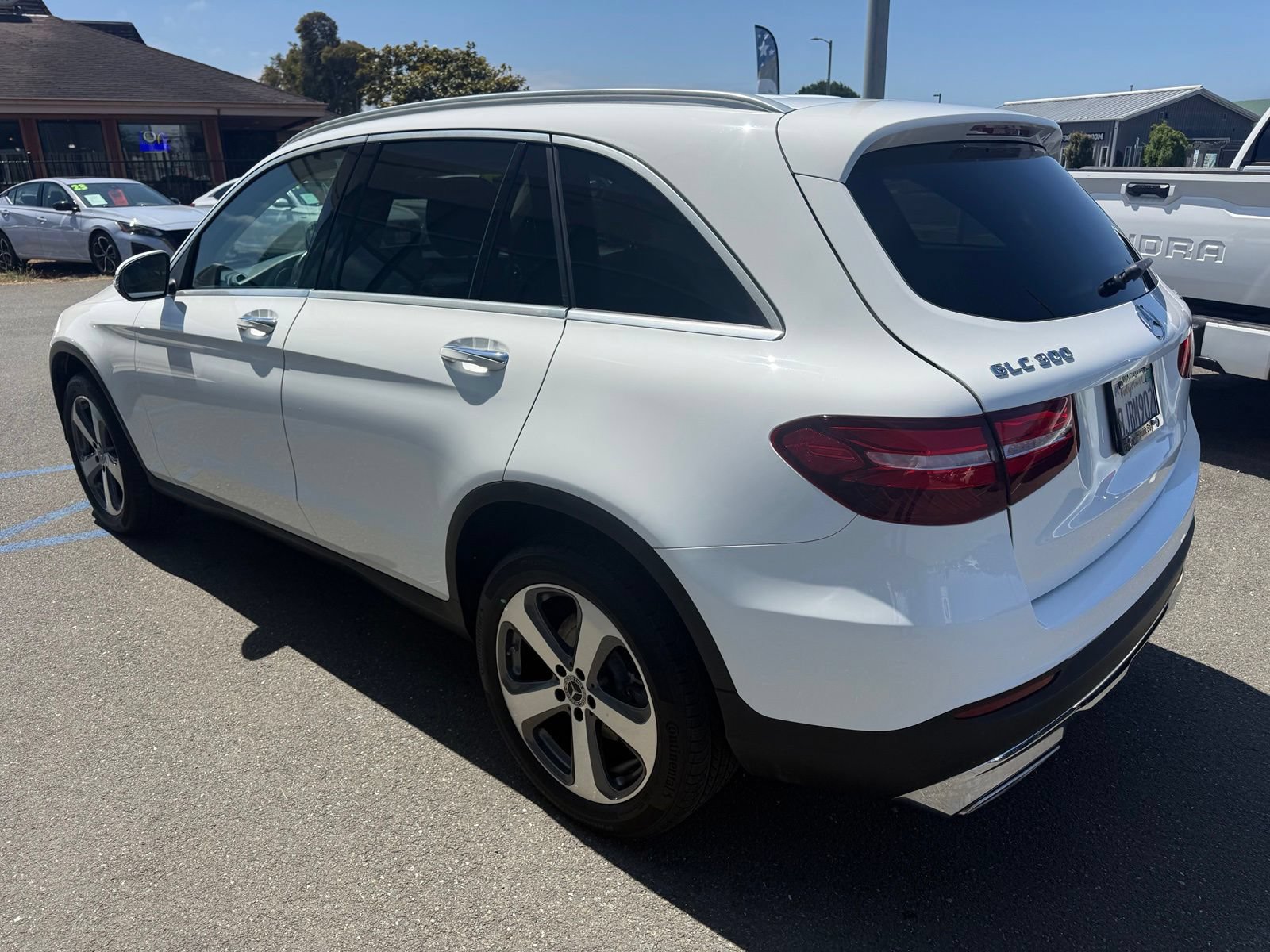 Used 2019 Mercedes-Benz GLC 300 4MATIC image 6