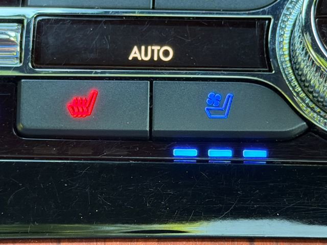 Used 2021 Lincoln Navigator L Reserve w/ Luxury Package AWD/4WD image 31