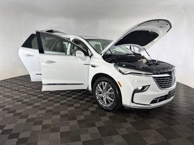 Used 2023 Buick Enclave Essence w/ Experience Buick Package AWD/4WD image 14