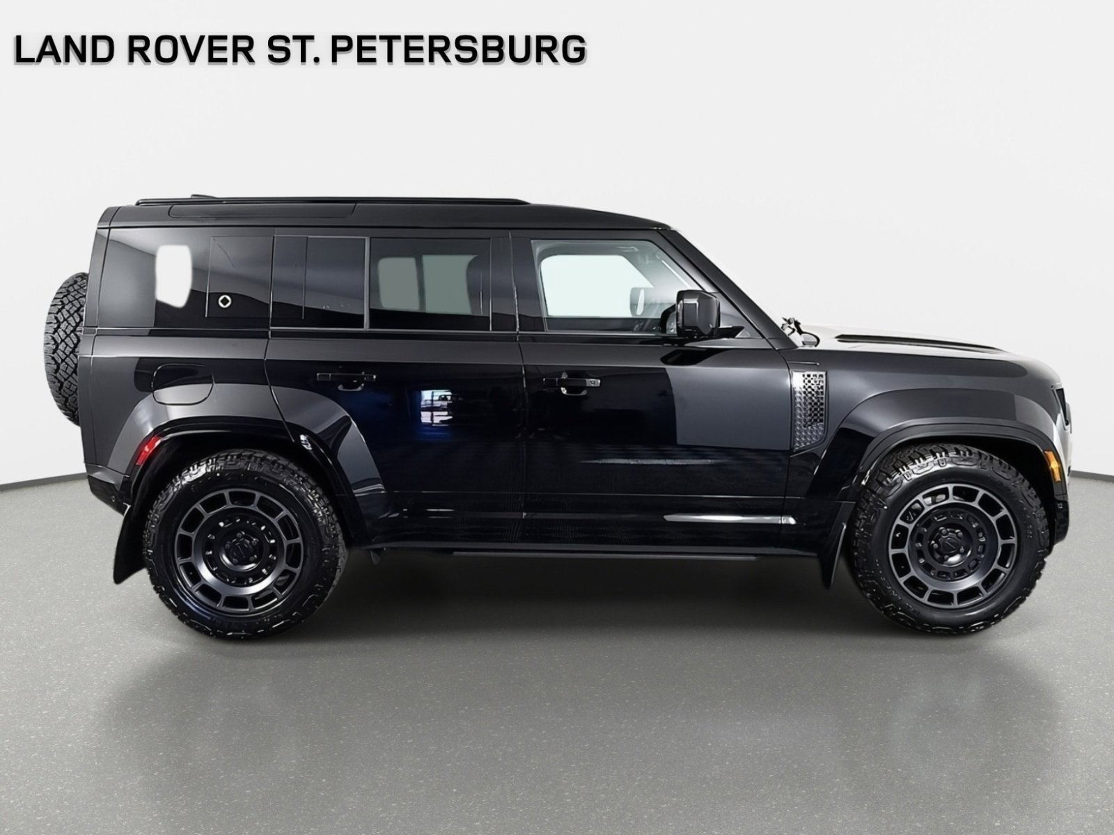 New 2026 Land Rover Defender 110 OCTA AWD/4WD image 4