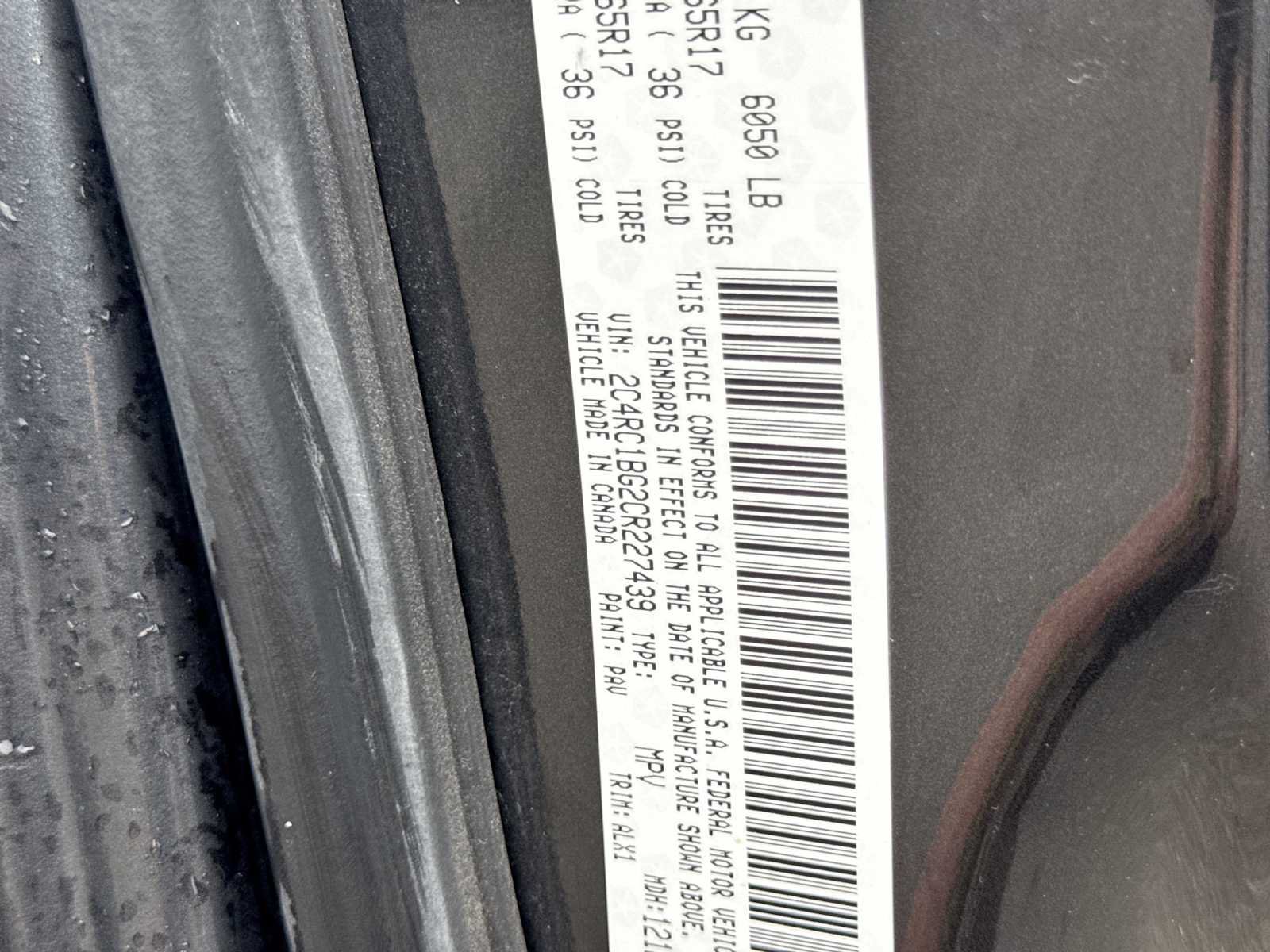 Used 2012 Chrysler Town & Country Touring w/ Entertainment Group #1 FWD image 21