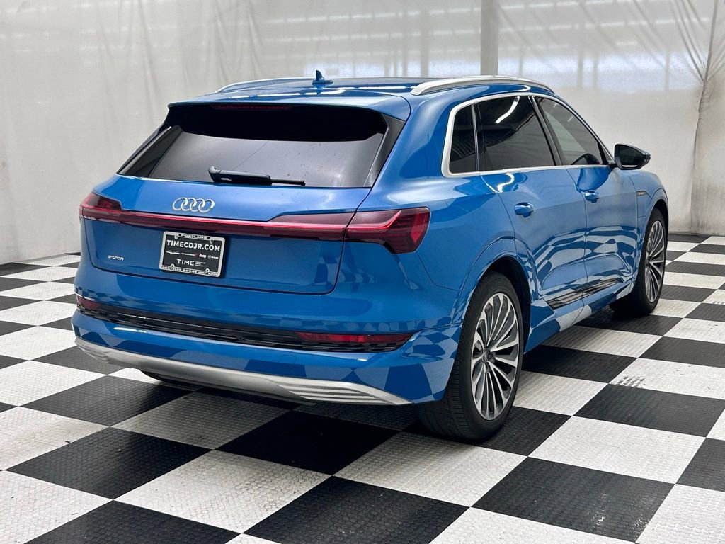 Used 2019 Audi e-tron Prestige w/ Prestige Package AWD/4WD image 7