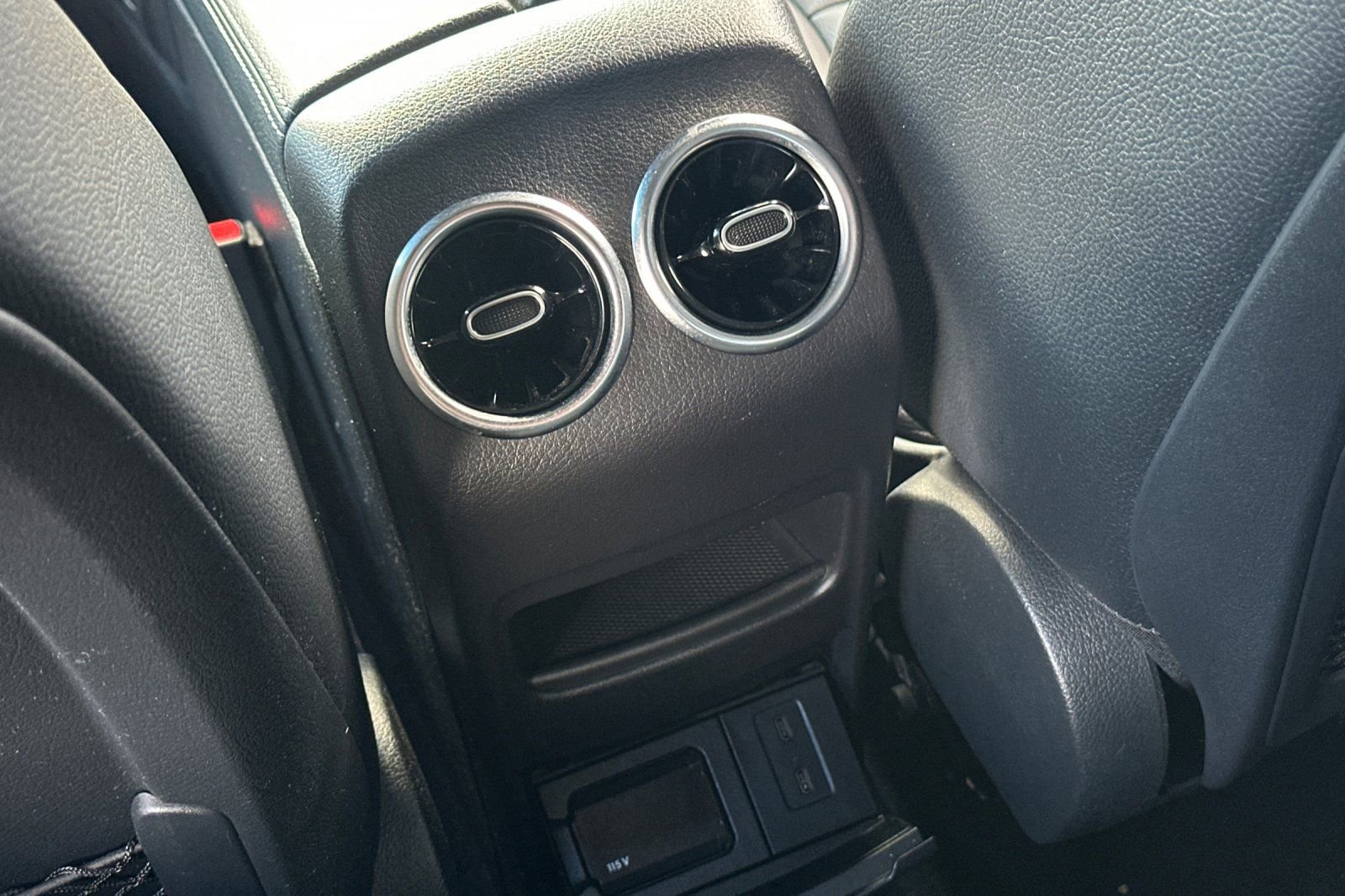 Certified 2022 Mercedes-Benz GLA 250 image 30