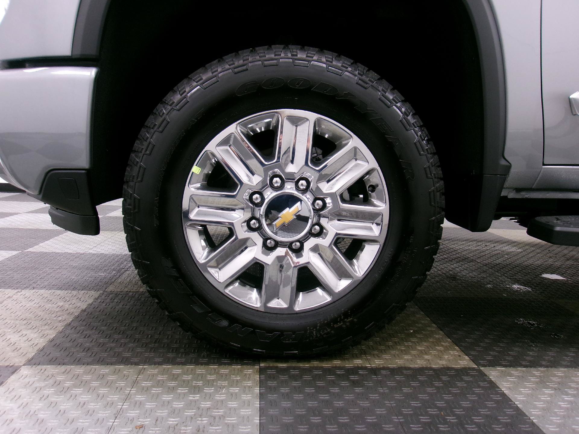New 2026 Chevrolet Silverado 2500 High Country w/ Technology Package AWD/4WD image 17