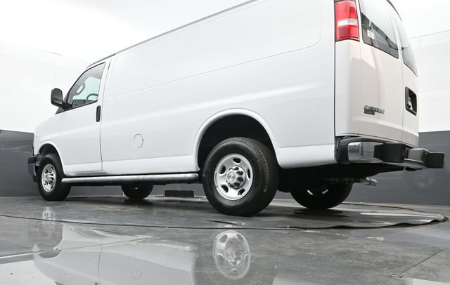 Used 2024 Chevrolet Express 2500 w/ Driver Convenience Package image 22