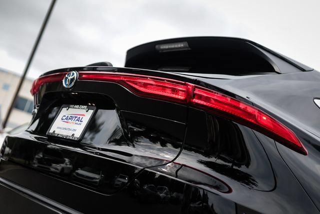 Used 2023 Toyota Venza LE AWD/4WD image 17