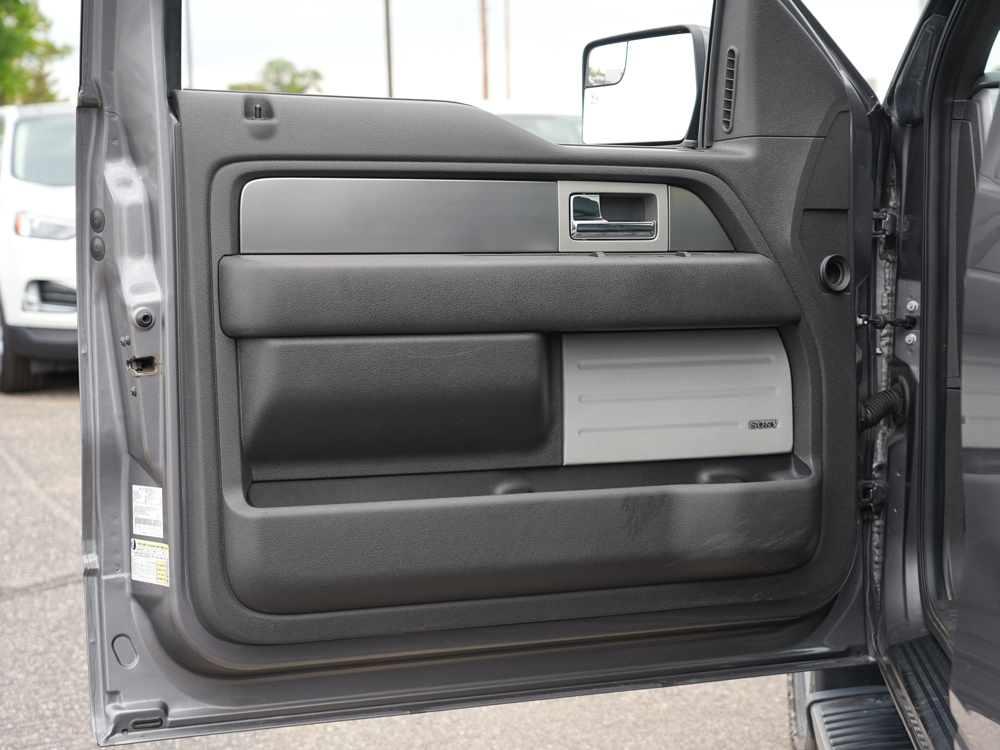 Used 2013 Ford F150 FX4 w/ Luxury Equipment Group AWD/4WD image 16