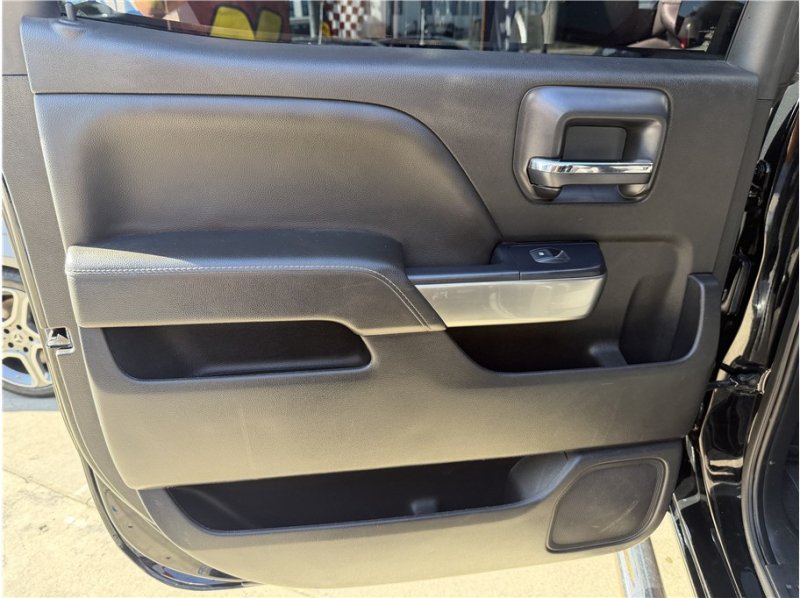 Used 2018 Chevrolet Silverado 1500 LT w/ All Star Edition RWD image 20