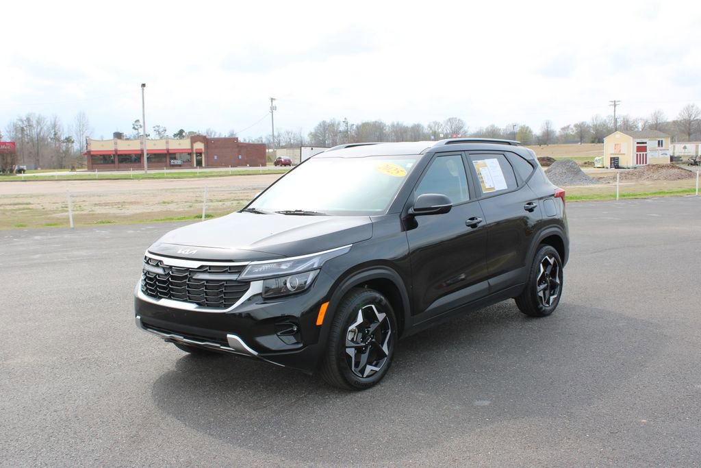 Used 2025 Kia Seltos S image 4