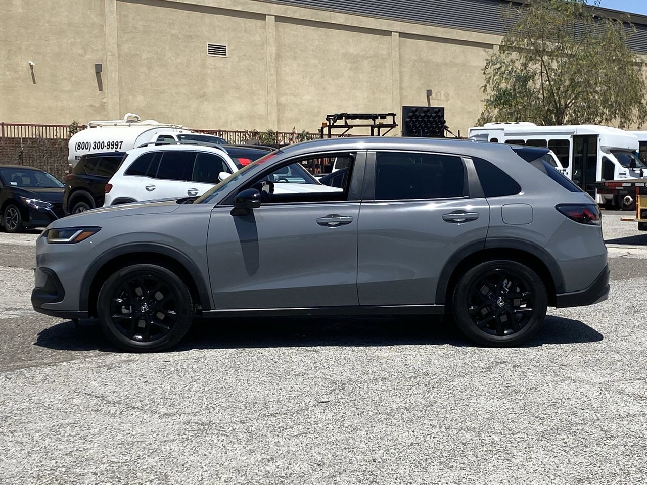 Used 2025 Honda HR-V Sport image 3