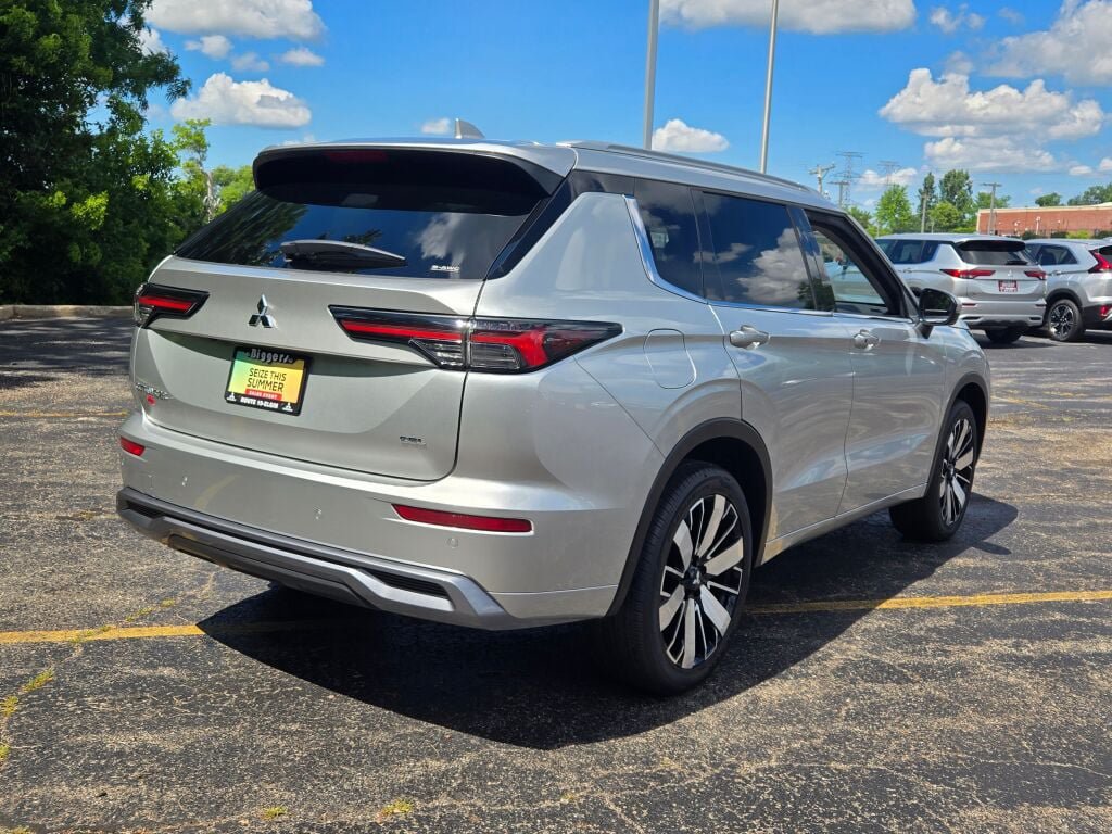 New 2026 Mitsubishi Outlander SEL AWD/4WD image 12