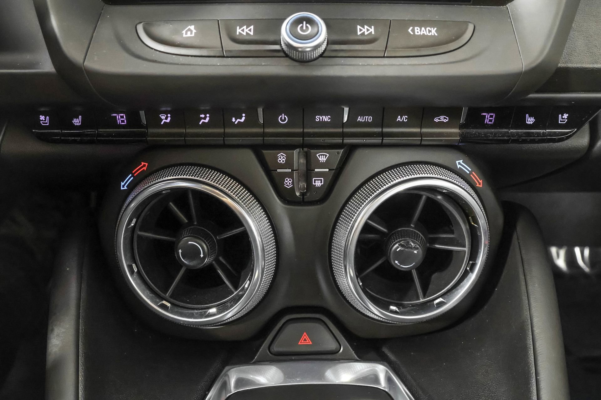 Used 2018 Chevrolet Camaro SS image 70